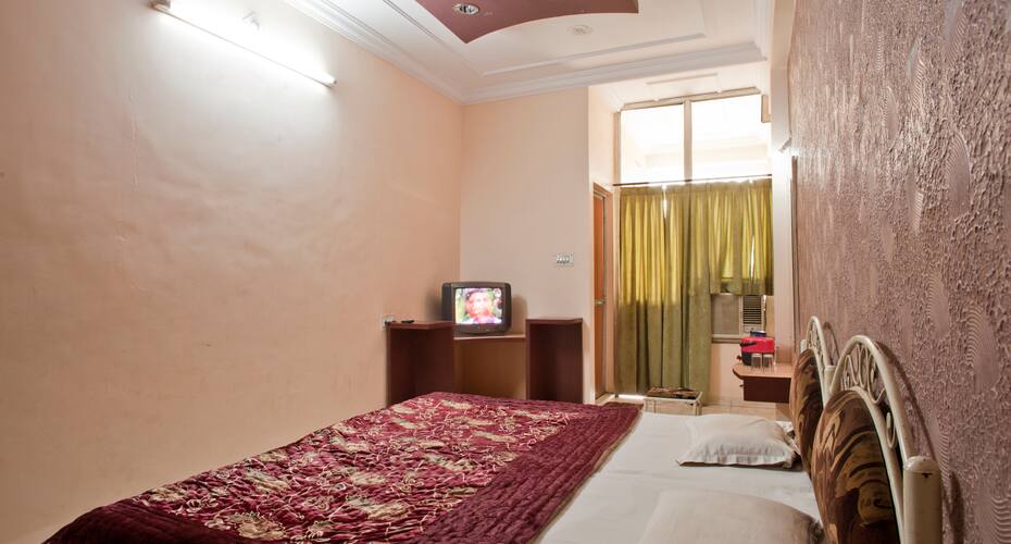 Hotel Anand Palace, Ujjain 4